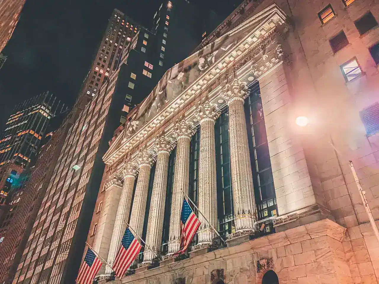 U.S. exchange building and market flags